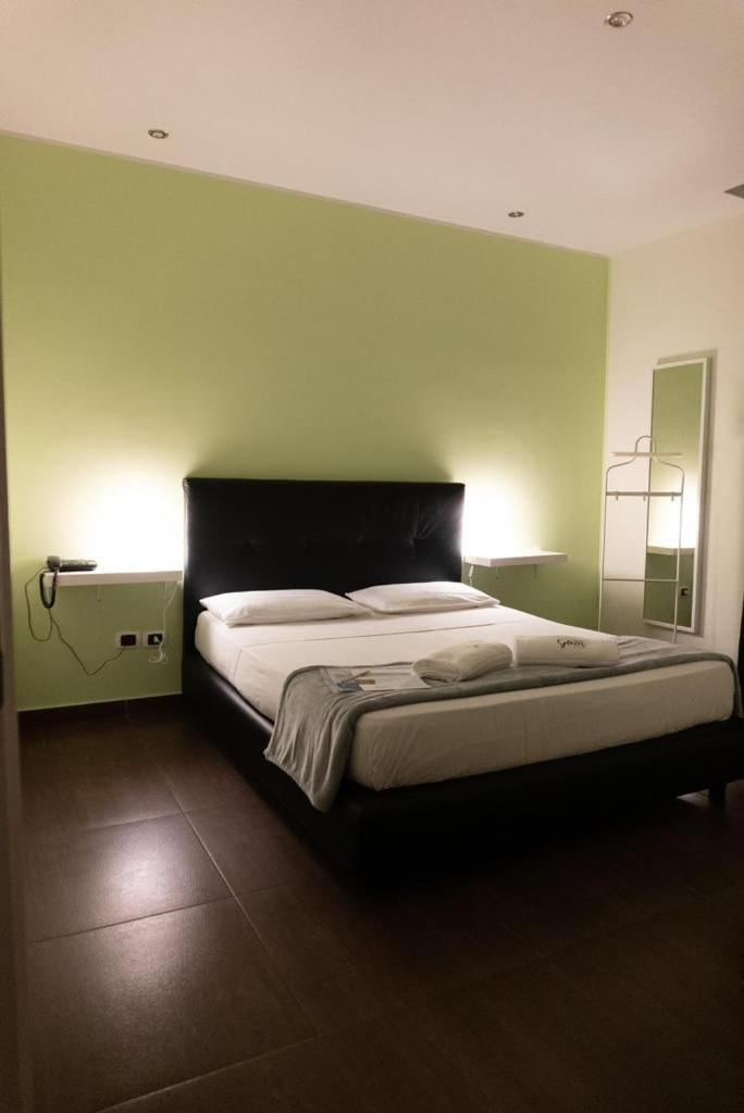 Hotel Glem Varcaturo Extérieur photo